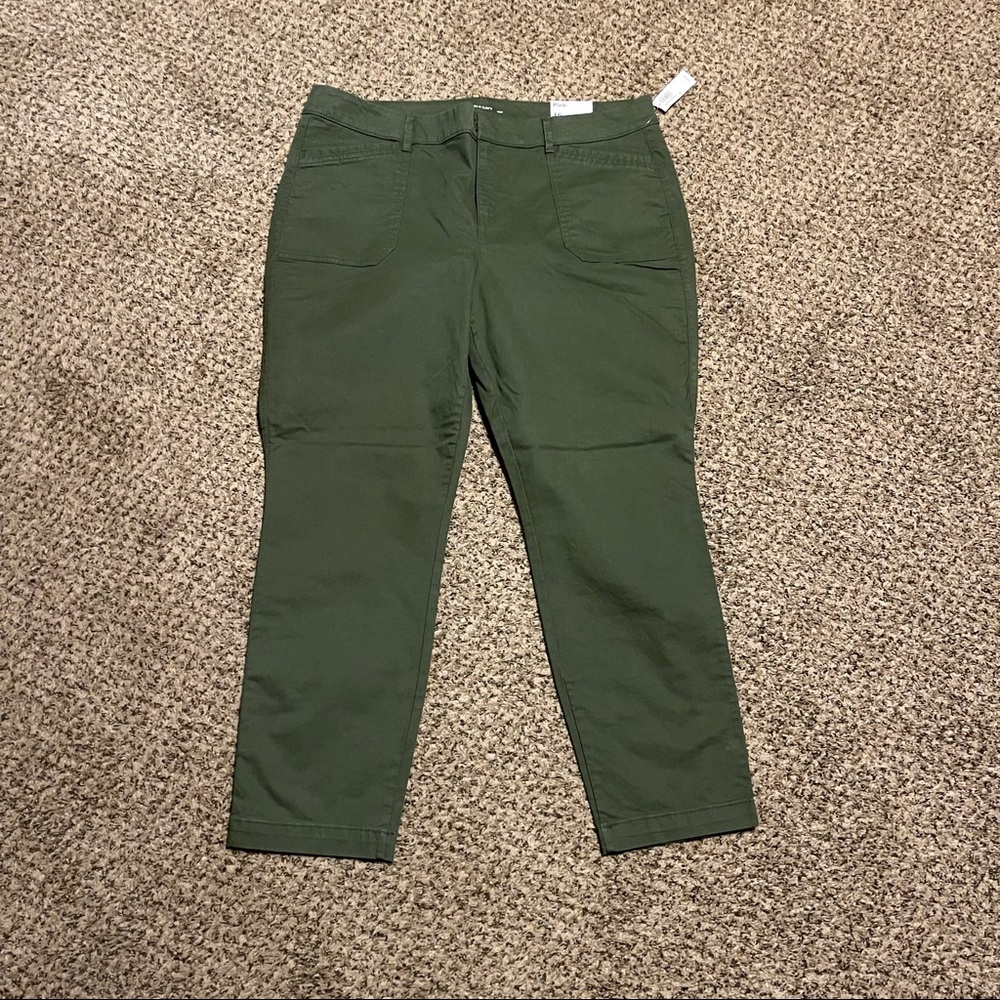 NWT Maurices pixie pants size 16